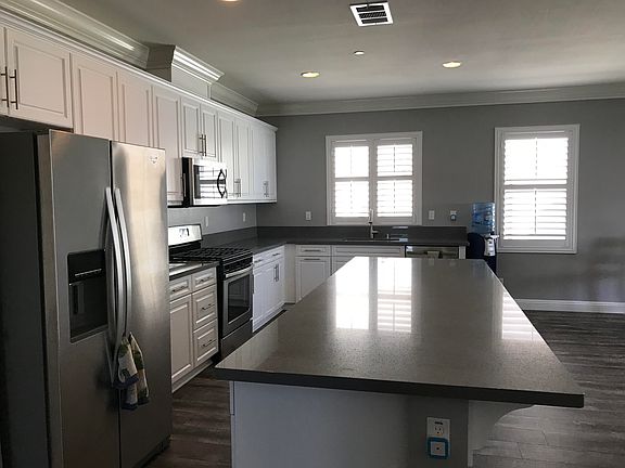 4th image of 34742 Elkhorn Ct