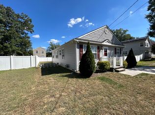 312 Orange Tree Ave, Absecon, NJ 08205