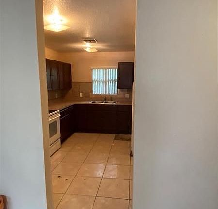 2nd image of 1503 NW 27th Ave #1-2