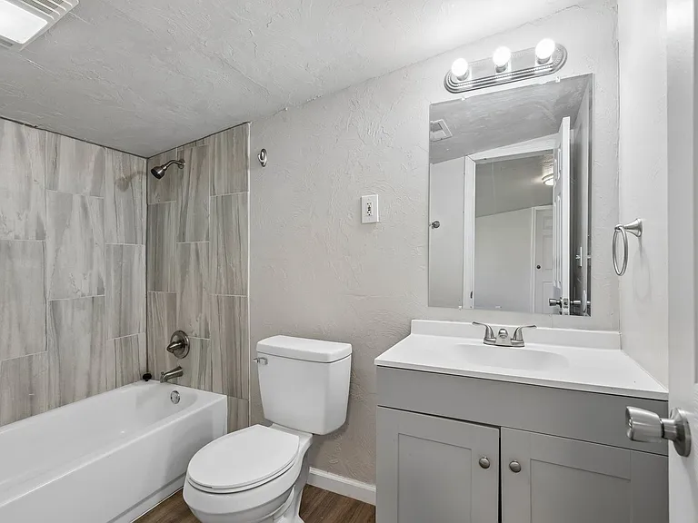 510 N Marshall Dr — Photo 19