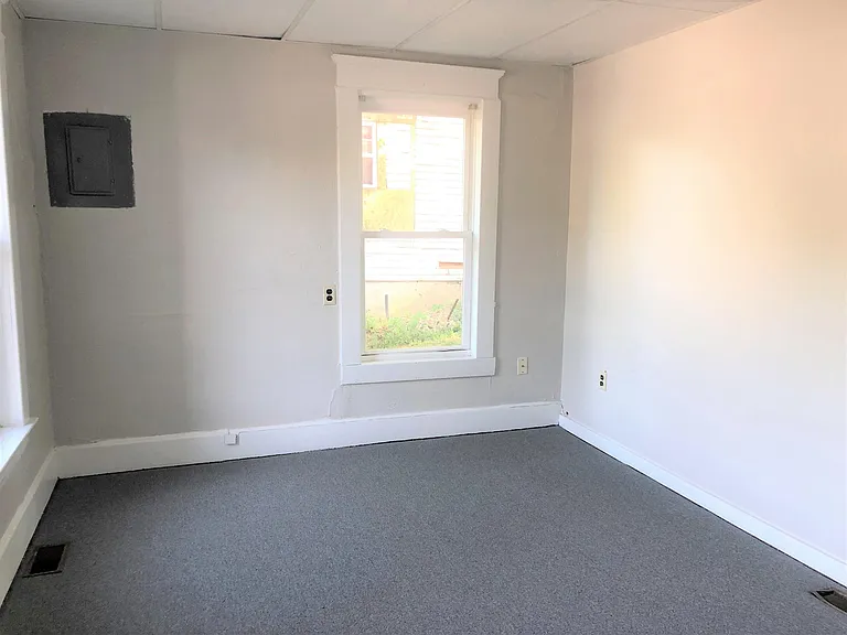 7 Atlantic St #B — Photo 7
