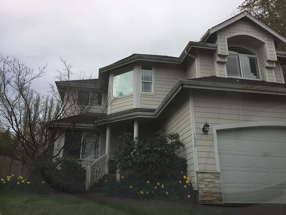 1st image of 1626 7th Street Pl SE