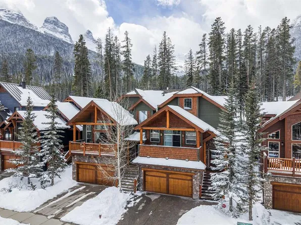 147 NE Hubman Lndg, Canmore, AB T1W 3L3