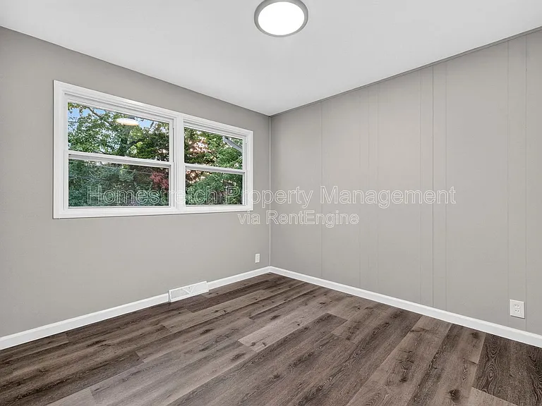 9219 Ellison Dr — Photo 19