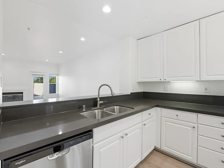 Stevens Creek Villas — Photo 26