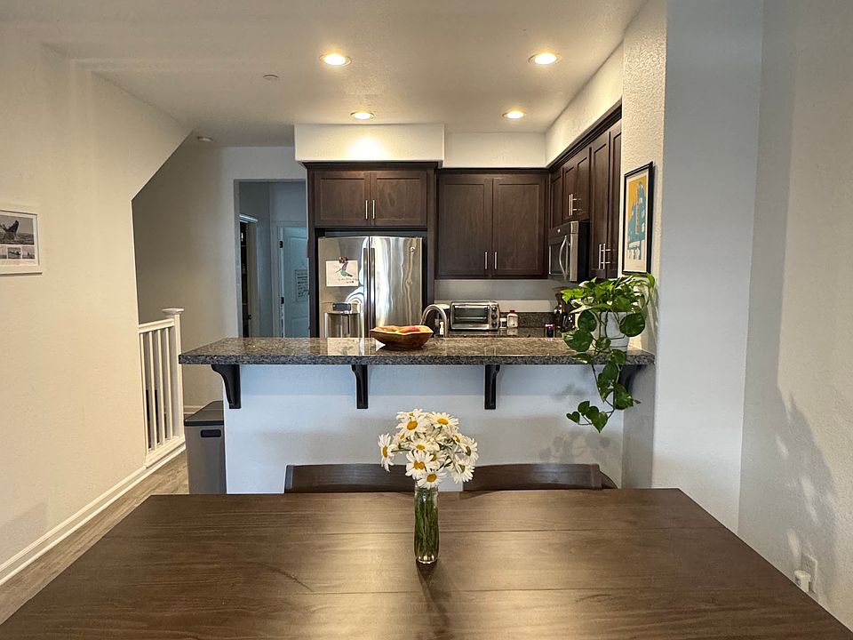 1st image of 165 Triggs Ln