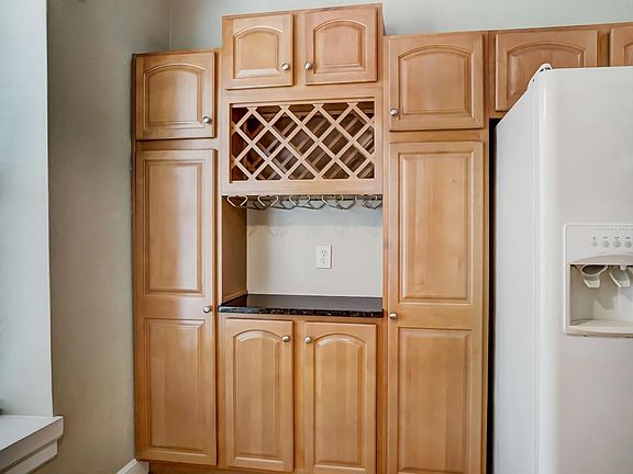 5th image of 8358 Poppy Ln