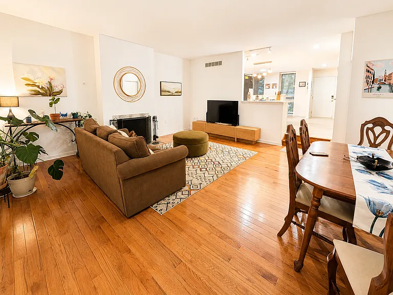 1419 Jordan St — Photo 11