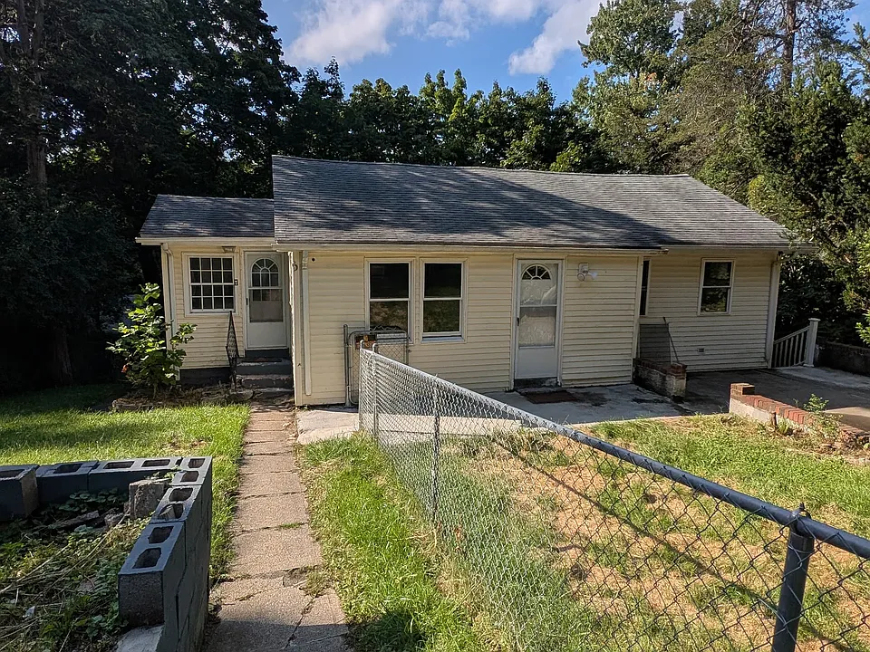 5 Wildwood Trl
