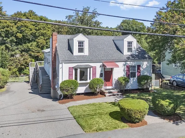 63 Rockridge Rd, Waltham, MA 02453