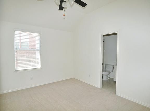 5th image of 4207 Lansbury Dr