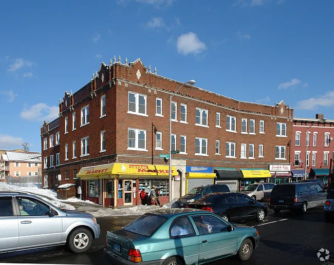Hartford Residential - Center #B1 — Photo 1