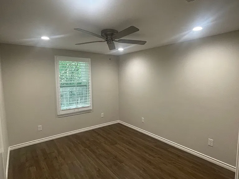 1409 N Blair St — Photo 16