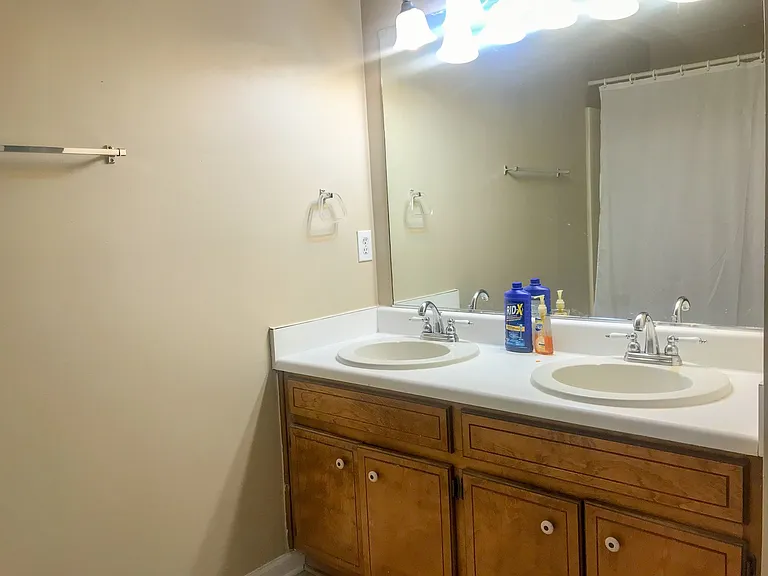 2916 Norwood Dr — Photo 10