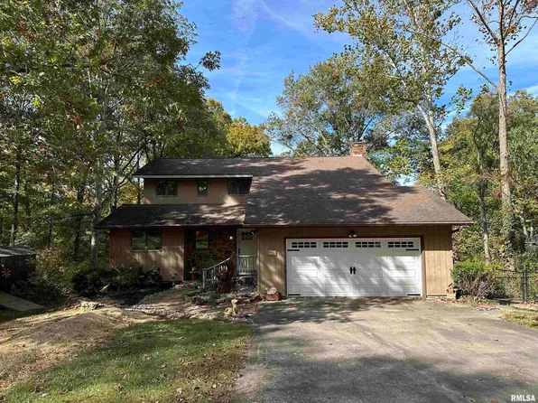 229 E Lake Dr, Murphysboro, IL 62966