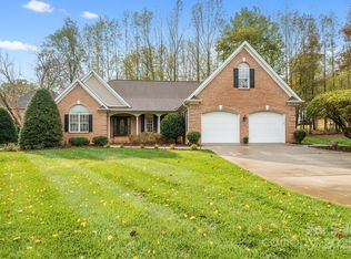 2963 Reynaud Ct, Newton, NC 28658