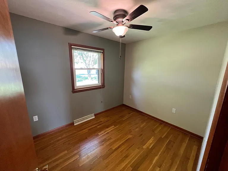 800 N West Park Ln — Photo 14
