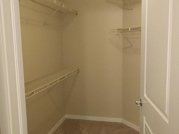 walk in closet