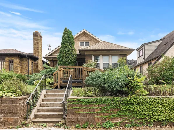 900 Smith Ave S, West Saint Paul, MN 55118