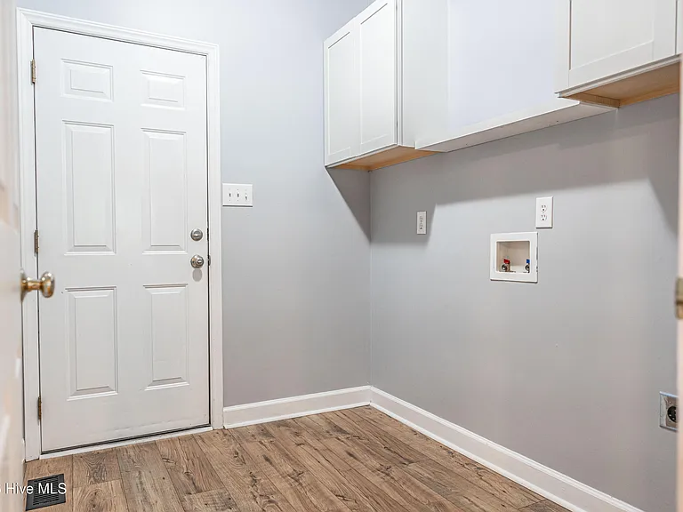 108 Silverburn Pl — Photo 11
