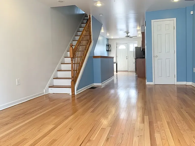 2433 Manton St #1 — Photo 2