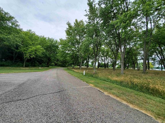 3rd image of Ln Ln #220-lot 31