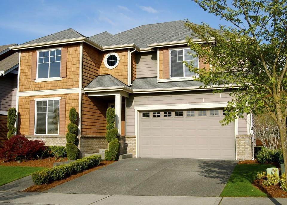 1st image of 1742 26th Ave NE