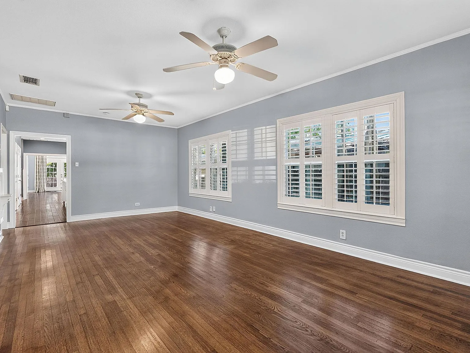 3 bed, 2.0 bath, 1764 sqft, $5,250 — Photo 3
