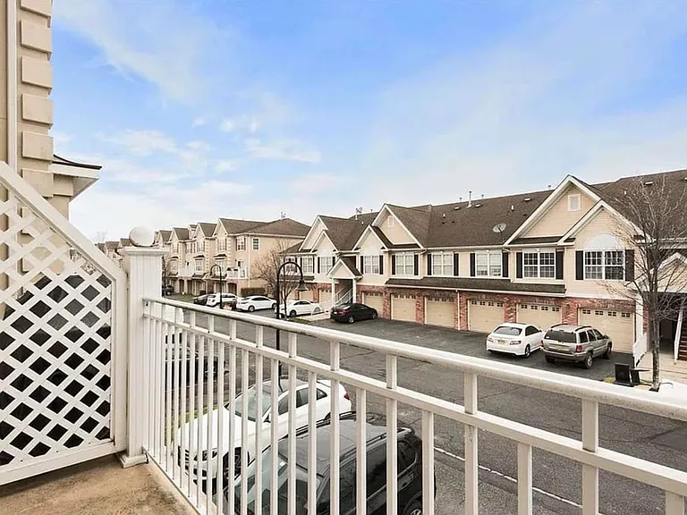 187 Blue Heron Dr — Photo 4