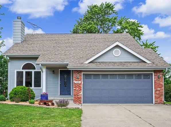 1080 3rd St, Waukee, IA 50263