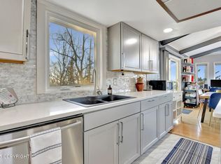 6750 Round Tree Dr, Anchorage, AK 99507