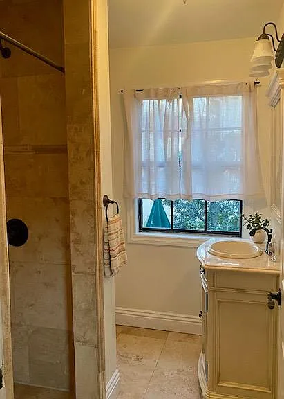 1651 Hill Dr — Photo 25