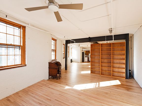3rd image of 160 6th Ave APT 5S
