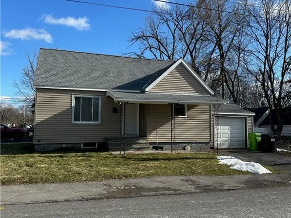 301 Gordon Ave, Mattydale, NY 13211