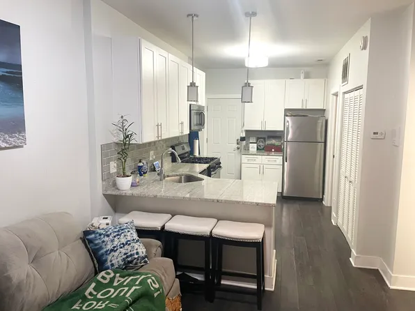 1429 N Cleaver St, Chicago, IL