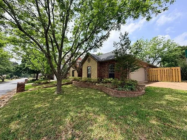 5603 Thomas Nelson Dr — Photo 3