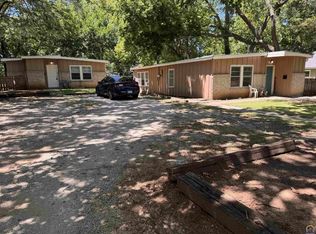 2511/2513 SW Buchanan St, Topeka, KS 66611