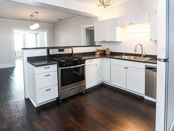 4th image of 1730 Clairmount Ave