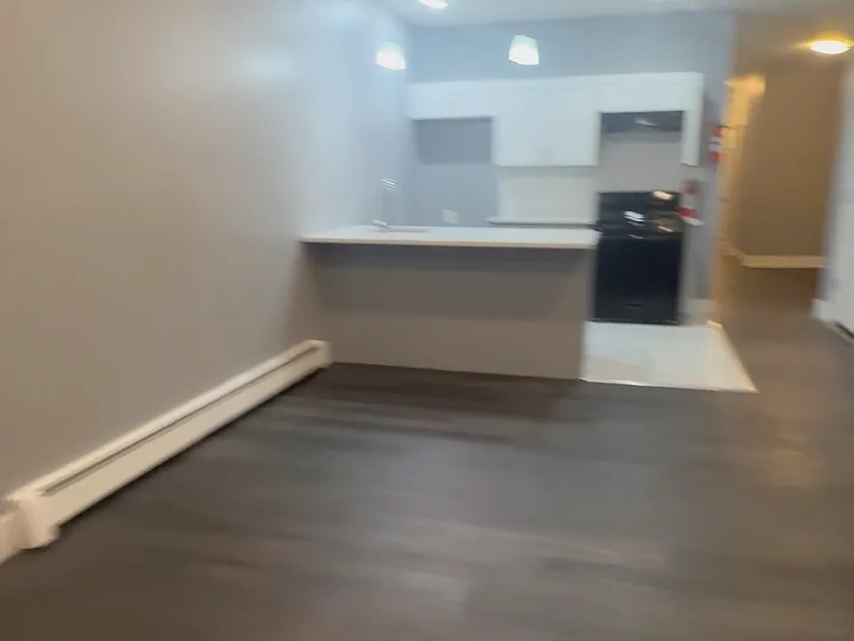 100 Smith St #2A