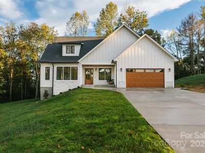 27 Baxter Woods Ln, Candler, NC, 28715