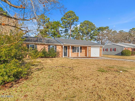 2nd image of 132 White Oak Blvd