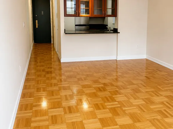 367 West 48th Street image 1 of 10