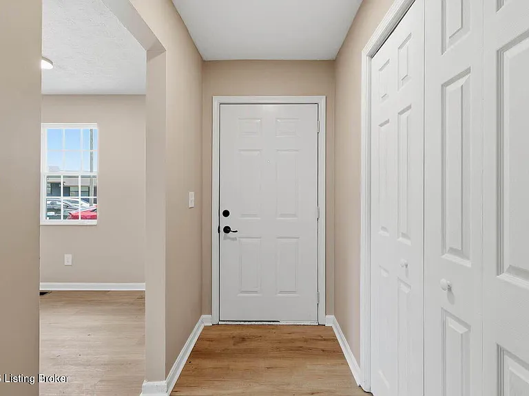 111 Evergreen Ct — Photo 13
