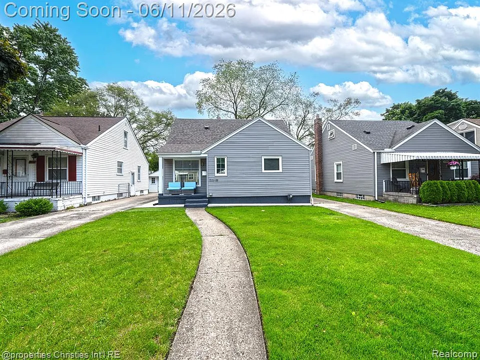 3318 Prairie Ave