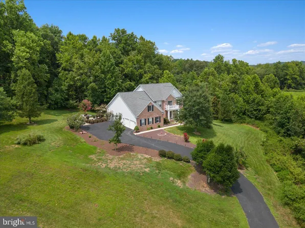 8350 Chedworth Pl, Port Tobacco, MD 20677