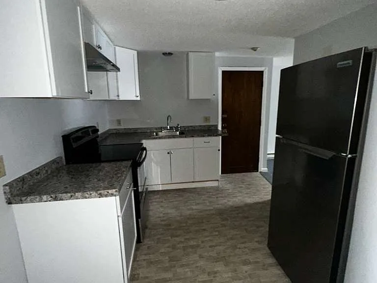 24 North St #1B — Photo 3