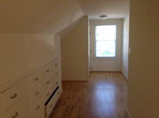 1925 N 50th St APT C, Seattle, WA 98103