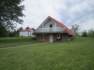 2049 Mallow Rd, Frankfort, OH 45628