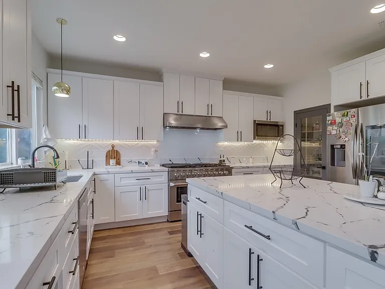 358 Corte Goleta — Photo 37