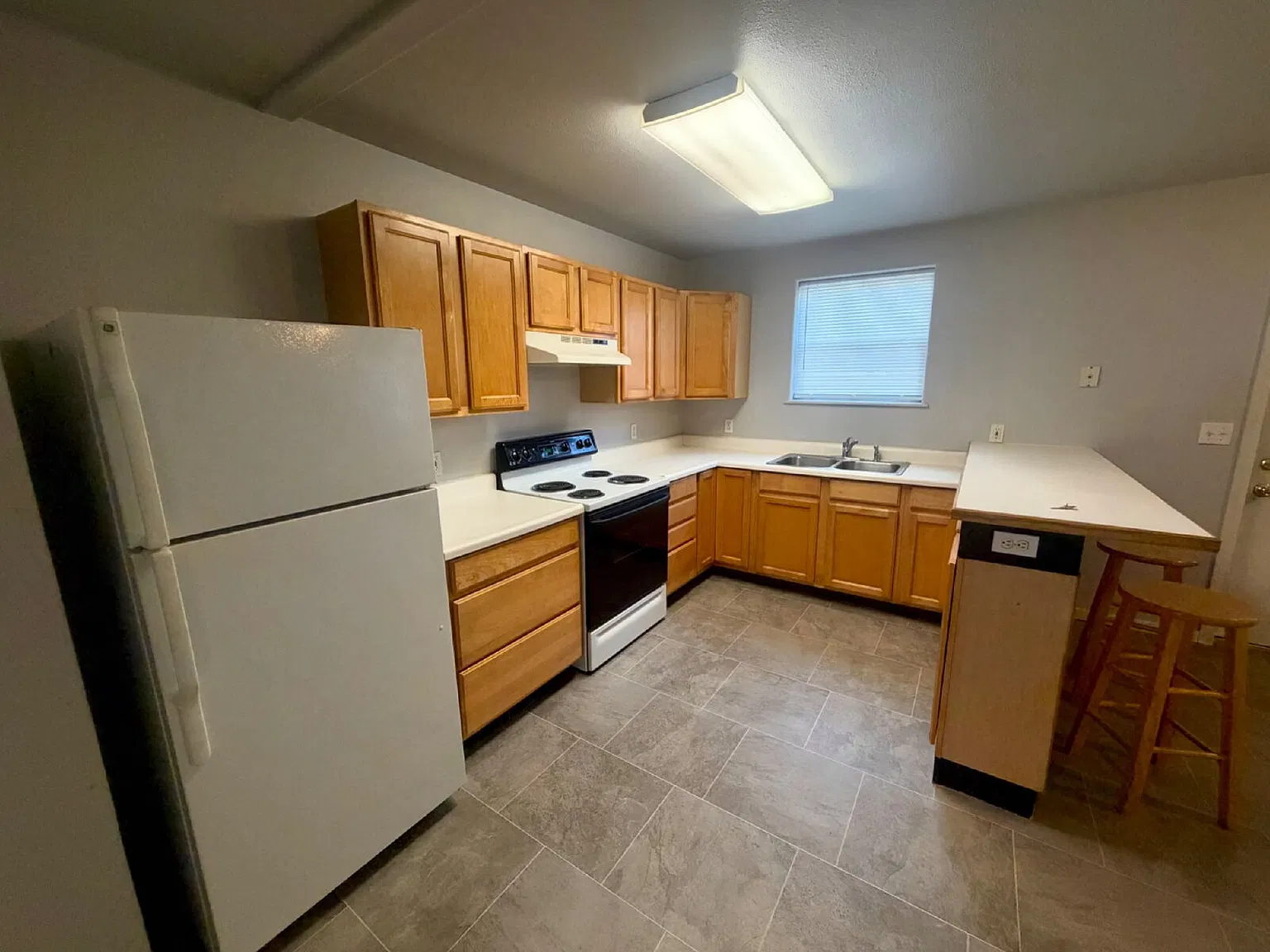 1 bed, 1.0 bath, 550 sqft, $1,100 — Photo 3